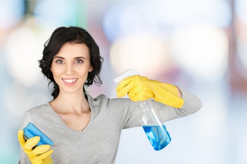 Stain removal treatment on carpet fibres